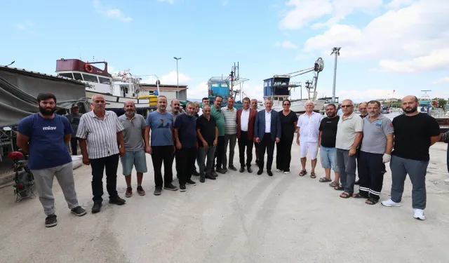 Kocaeli'de Başan Büyükakın balıkçılarla geleneği bozmadı