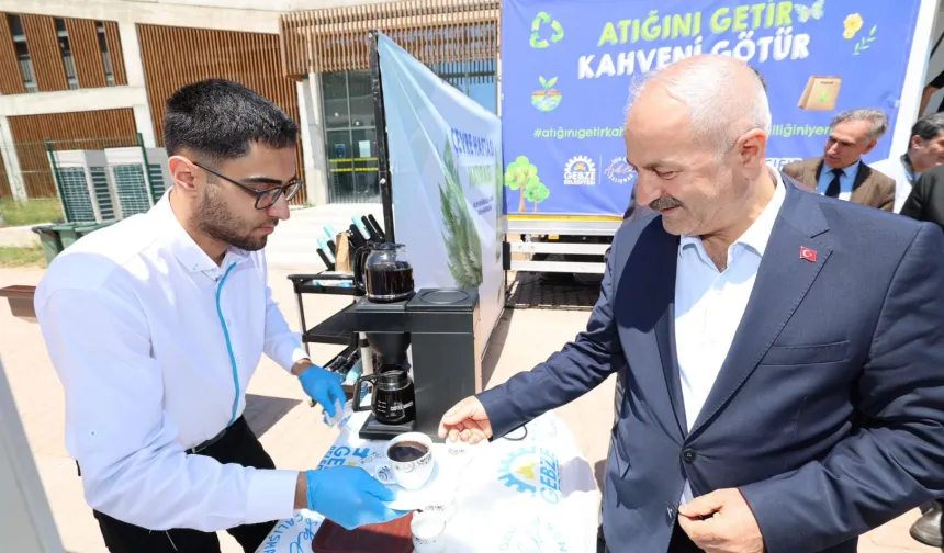 Gebze'de 'atığını getir, kahveni götür'