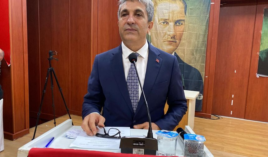 Çayırova İYİ Partide İlhami Bayrak, güven tazeledi