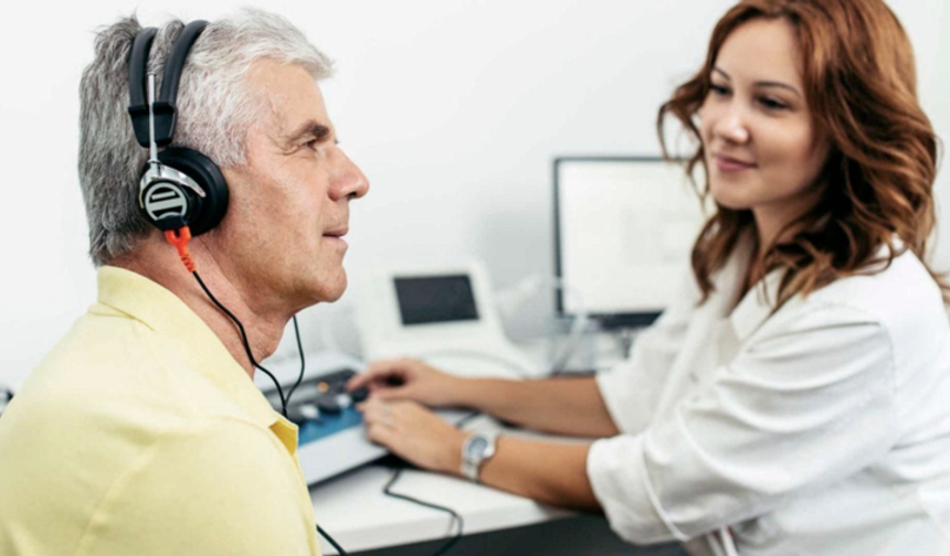 İzmit Belediyesinden ücretsiz işitme testi hizmeti