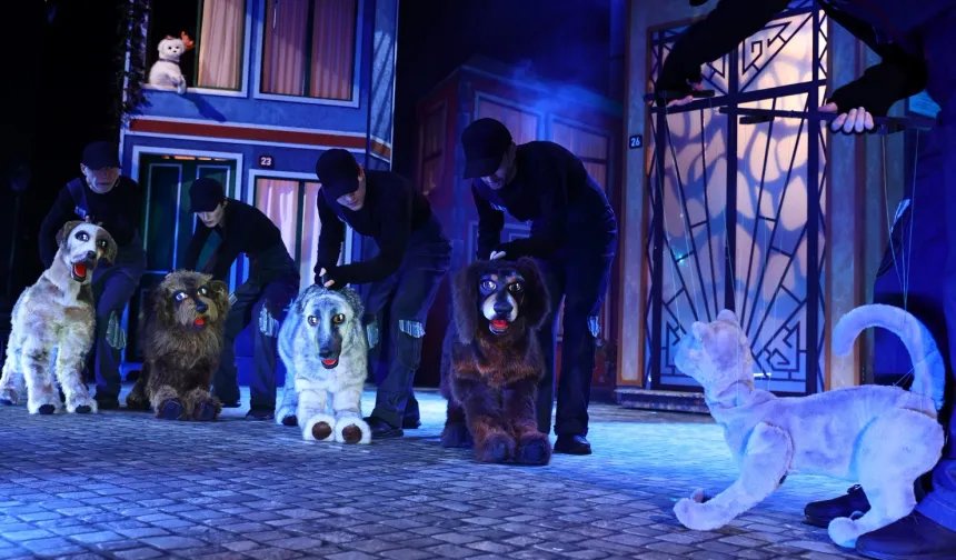 Kocaeli Şehir Tiyatroları'ndan Bursa performansı