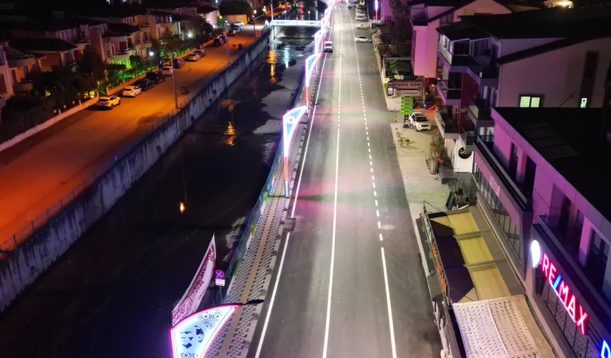 İzmit'te Akarca Caddesi modern görünüme kavuştu