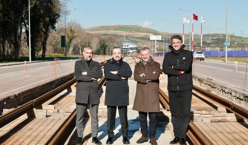 Başkan Büyükakın: 'Raylı sistemde kapasiteyi sürekli artırıyoruz'