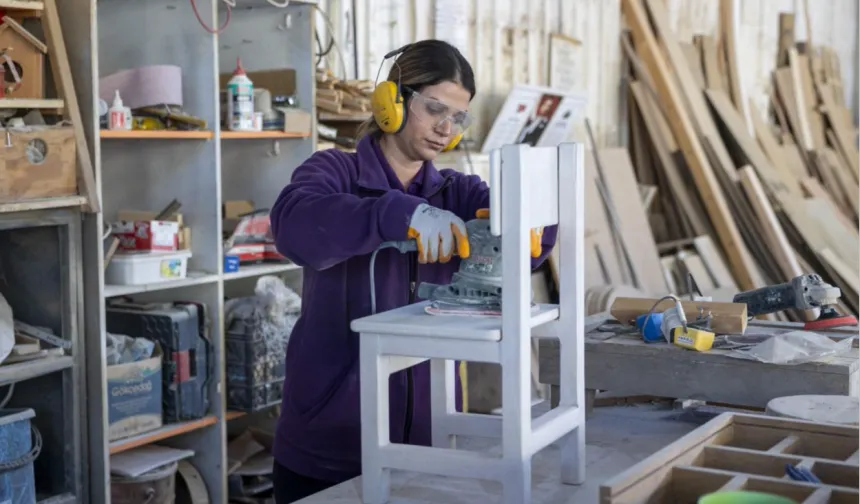 Çöpler sandalye oluyor