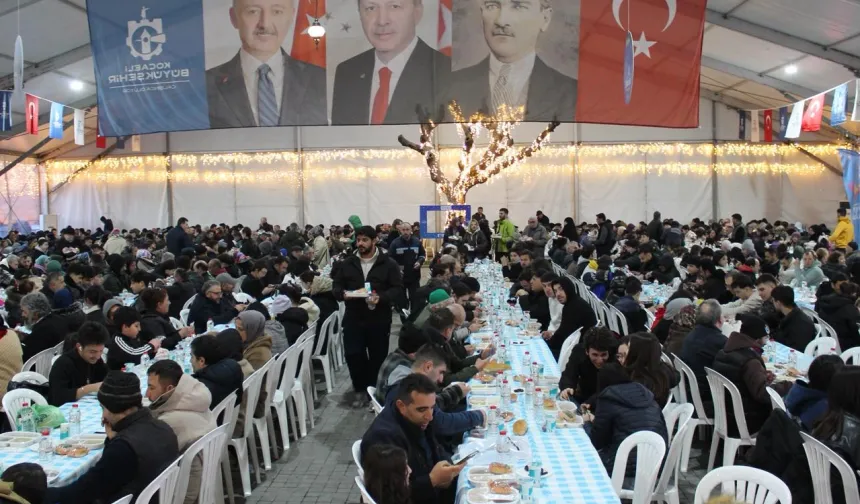 Gebze'de gönüller Ramazan çadırında birleşiyor