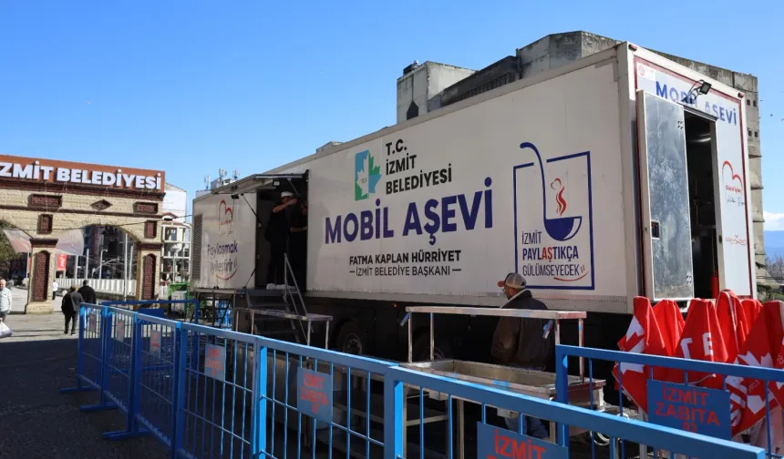 İzmit'te mobil aşeviyle her gün bin kişilik iftar
