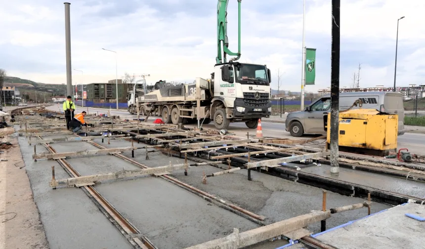 Kartepe Tramvay Hattı'nda durmak yok