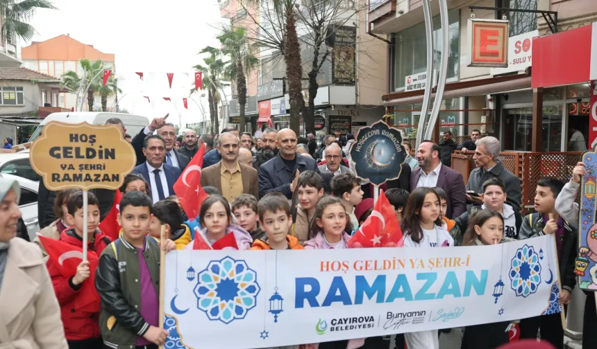 Çayırova'da Ramazan coşkuyla karşılandı