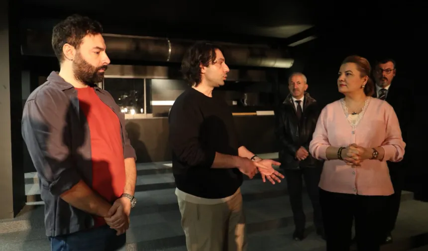 Sanatın kalbi İzmit'te büyüyor: Yeni sahne kapılarını açıyor