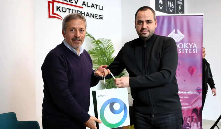 Yazar Alev Alatlı, Kocaeli'de adını taşıyan kütüphanede anıldı