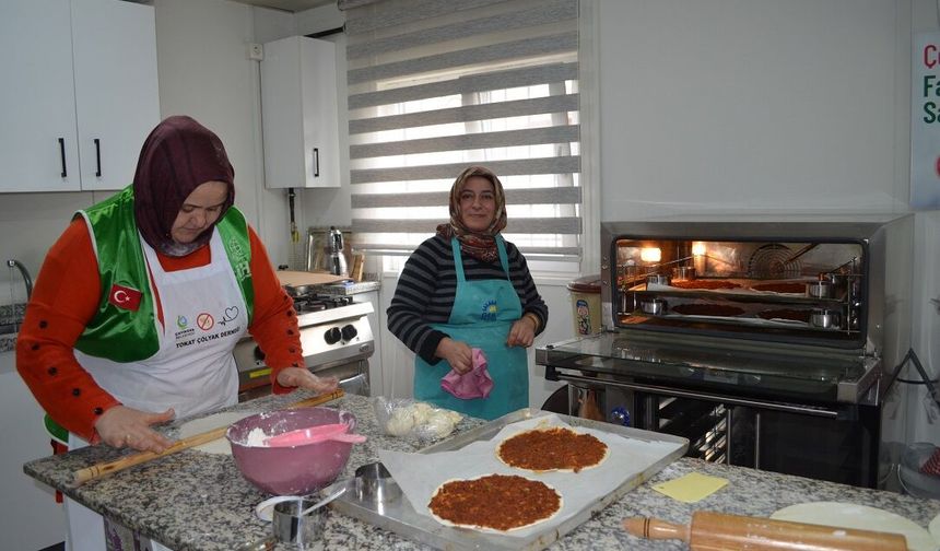 Çölyak hastaları için glutensiz undan ramazan pidesi, lahmacun ve mantı hazırladılar