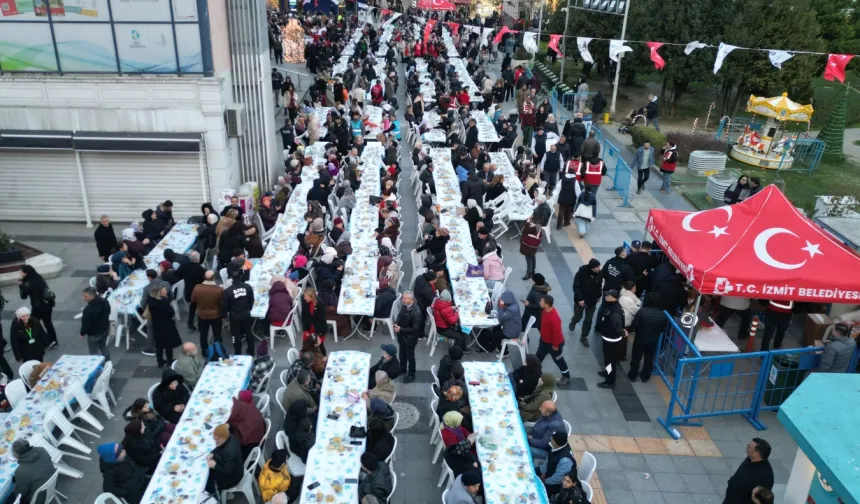 İzmit'te binlerce kişilik iftar