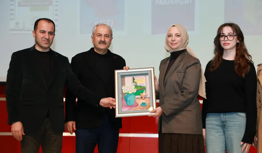 Gebze Okur Buluşmaları'nda Özgü Güler söyleşisi