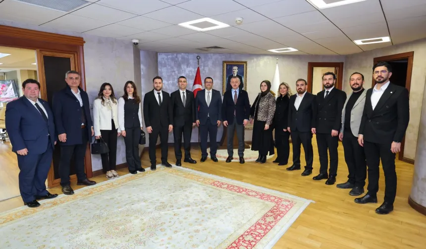 Kocaeli'de Başkan Büyükakın'a ziyaretçi akını