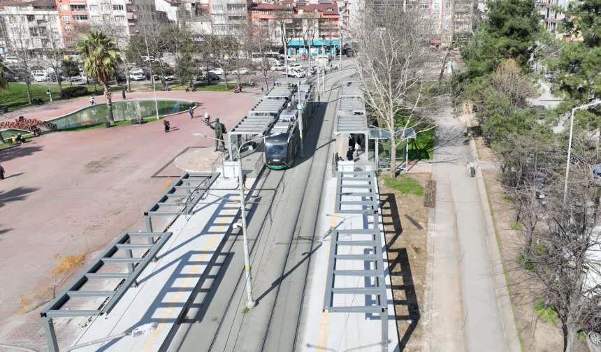 Kocaeli'de tramvaylar çift diziyle 600 yolcu taşıyacak