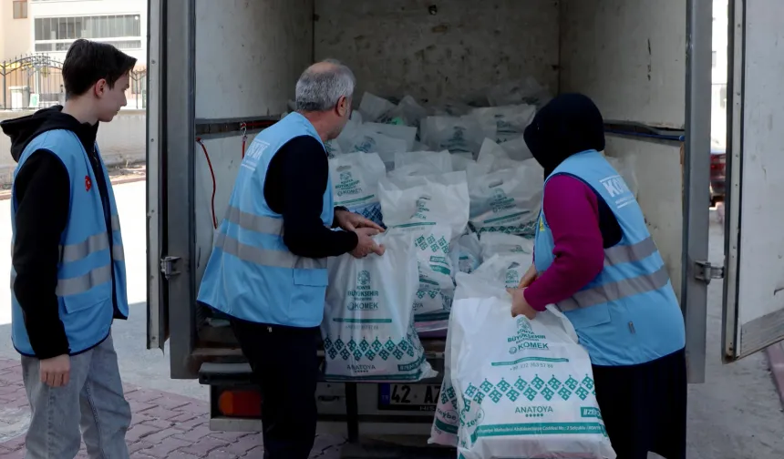 KOMEK kursiyerleri Ramazan boyunca gönüllere dokundu