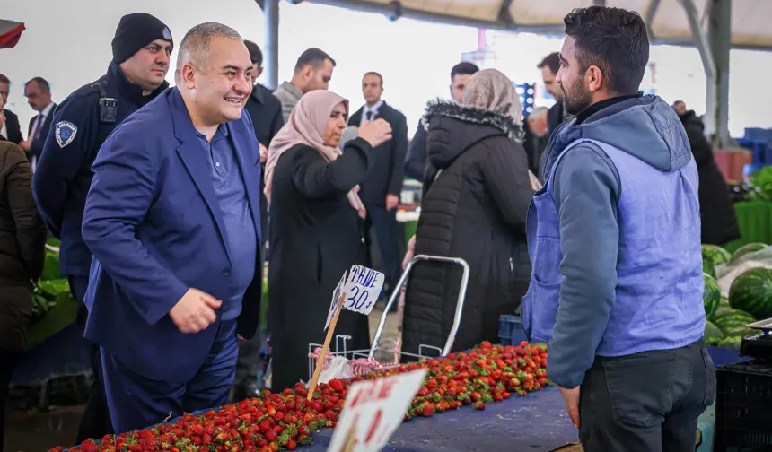 Keçiören'de Başkan Özarslan'dan pazaryeri ziyareti