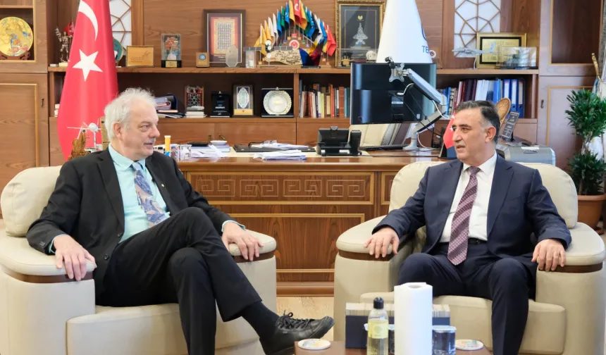 GTÜ Nobel Söyleşileri'nde Prof. Morten Meldal'ı ağırladı