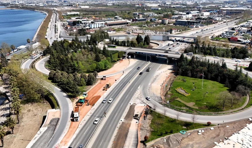 İzmit sahil bağlantı kolu trafiğe kapatılıyor