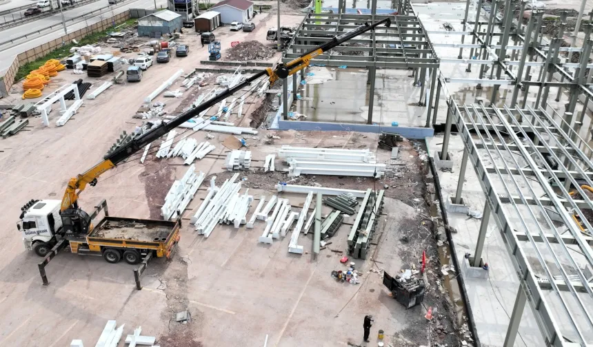 Kocaeli'de yapılar yükseliyor, merkez şeklini alıyor