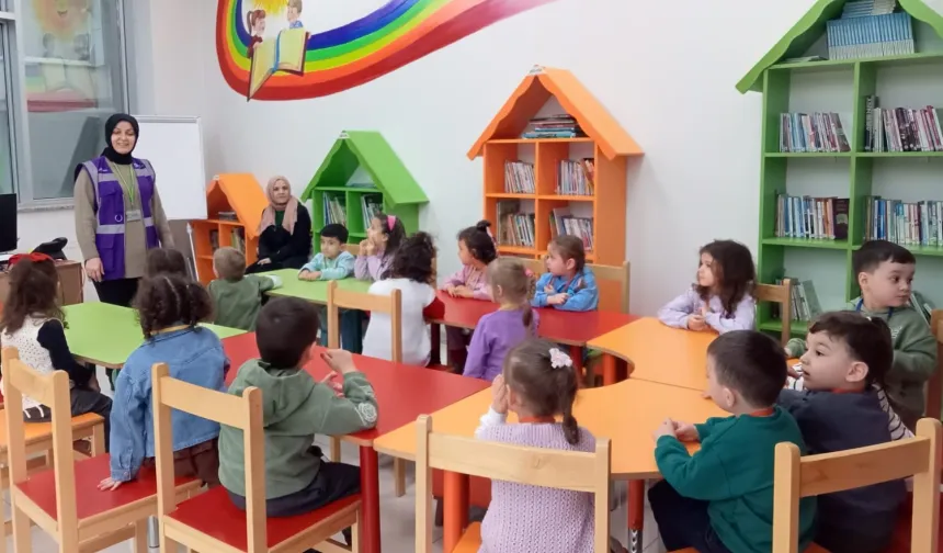 İZGİM Çocuk Kütüphanesi, öğrencileri ağırladı