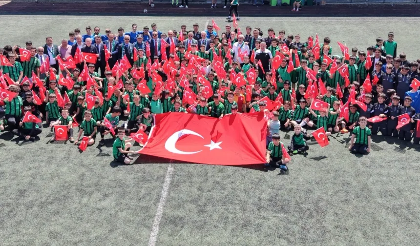 Çayırova'da 19 Mayıs Gençlik Turnuvası düzenlendi