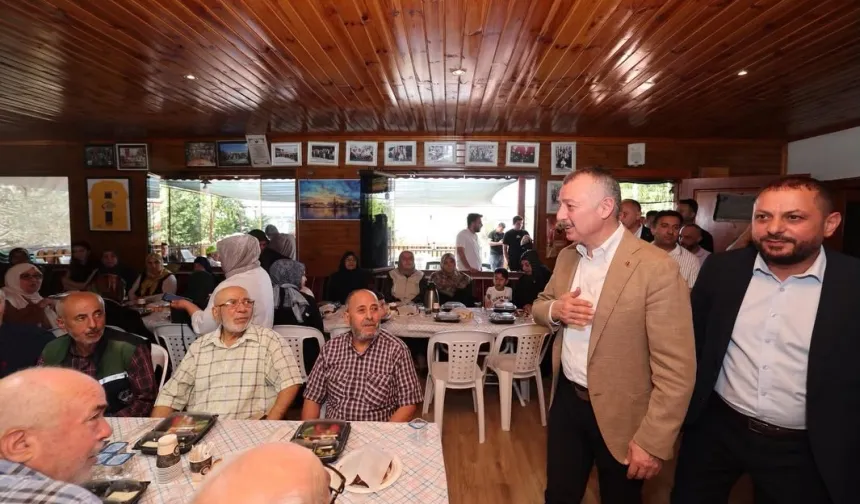 Kocaeli Yörüklerden Başkan Büyükakın'a şiirli karşılama