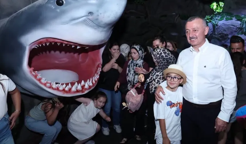 Karne alan öğrencileri Başkan Büyükakın yalnız bırakmadı