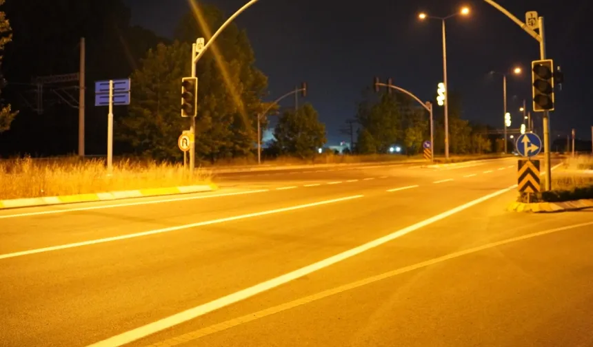 İzmit'te yol çizgileri yenileniyor