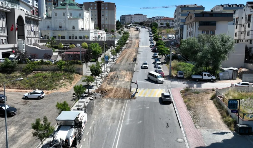 Çayırova Bahriye Üçok Caddesi'ne konforlu ulaşım hamlesi