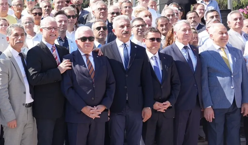 6 Belediye Başkanı CHP'den istifa ederek YENİ Parti'ye katıldı
