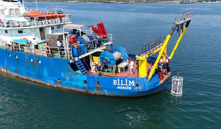 Kocaeli'de İzmit Körfezi'nin nabzı bilimle ölçülüyor