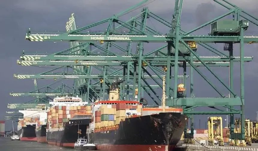 Ağustos'ta ihracat yüzde 8,1, ithalat yüzde 10,5 arttı... 8 ayda dış ticaret açığı büyüdü