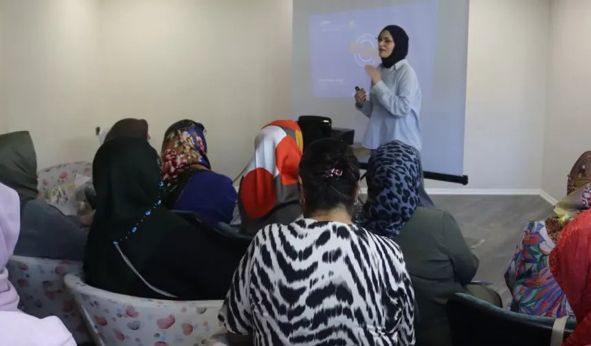 İzmit Belediyesi'nden dijital dolandırıcılığa karşı farkındalık