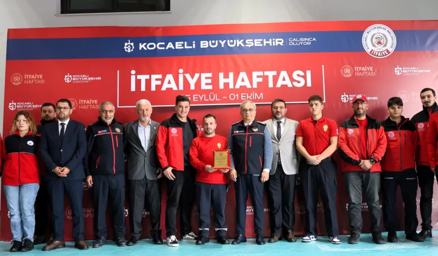 Kocaeli'de Genel Sekreter Baraçlı'dan itfaiye personeline teşekkür ziyareti