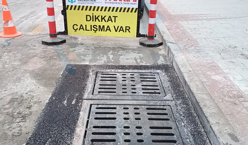 Kocaeli'de yol bakım çalışmaları sürüyor