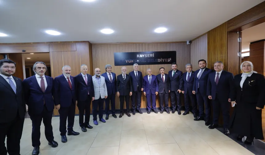 Ticaret Bakanı Bolat'tan Kayseri Büyükşehir'e ziyaret