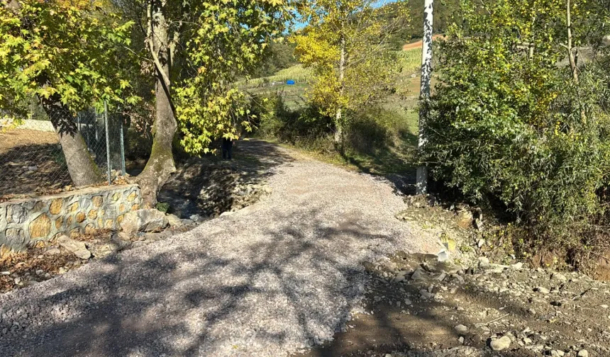 Kocaeli'de selin kapattığı köy yolu ulaşıma açıldı