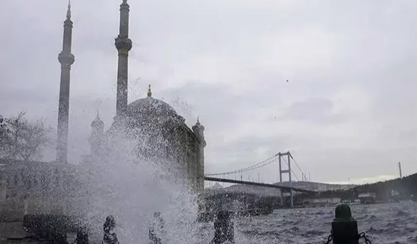 Meteoroloji'den kuvvetli yağış ve fırtına uyarısı! Ege ve Marmara'da dikkat!