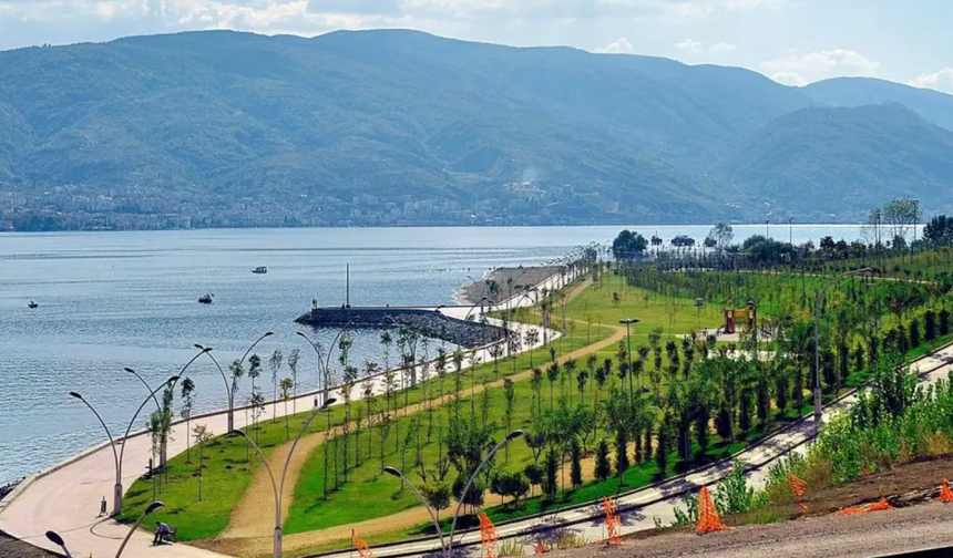 Kocaeli'de Sonbahar Yürüyüşleri: Yuvacık ve Sekapark İçin Hazırlık Rehberi