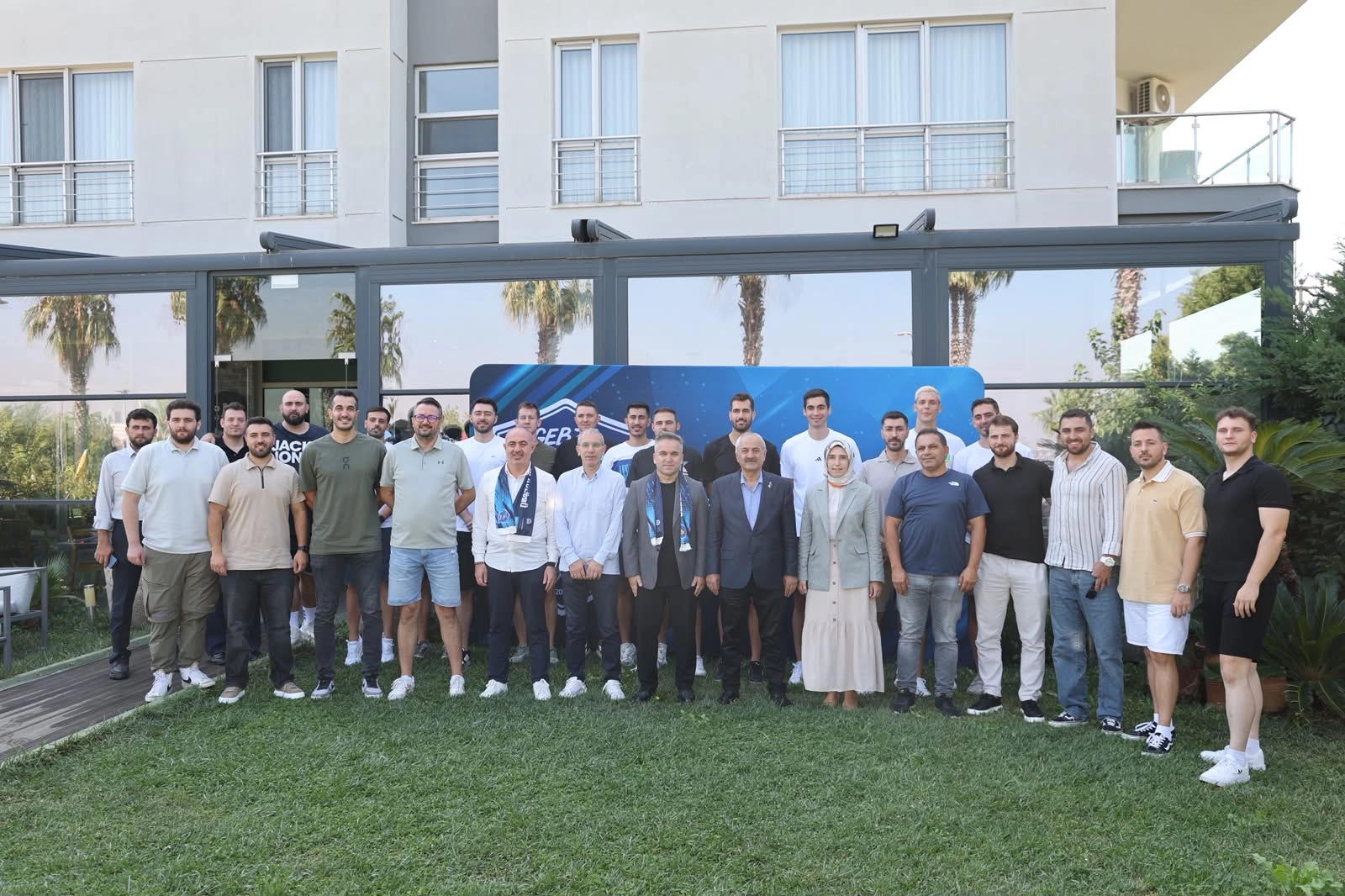 Gebze'de voleybol takımı yeni sezona hazırlanıyor