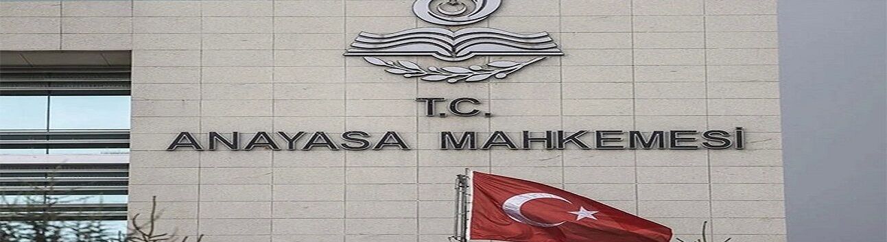 Anayasa Mahkemesi, 'isim değişikliği ilanı' kuralını iptal etti
